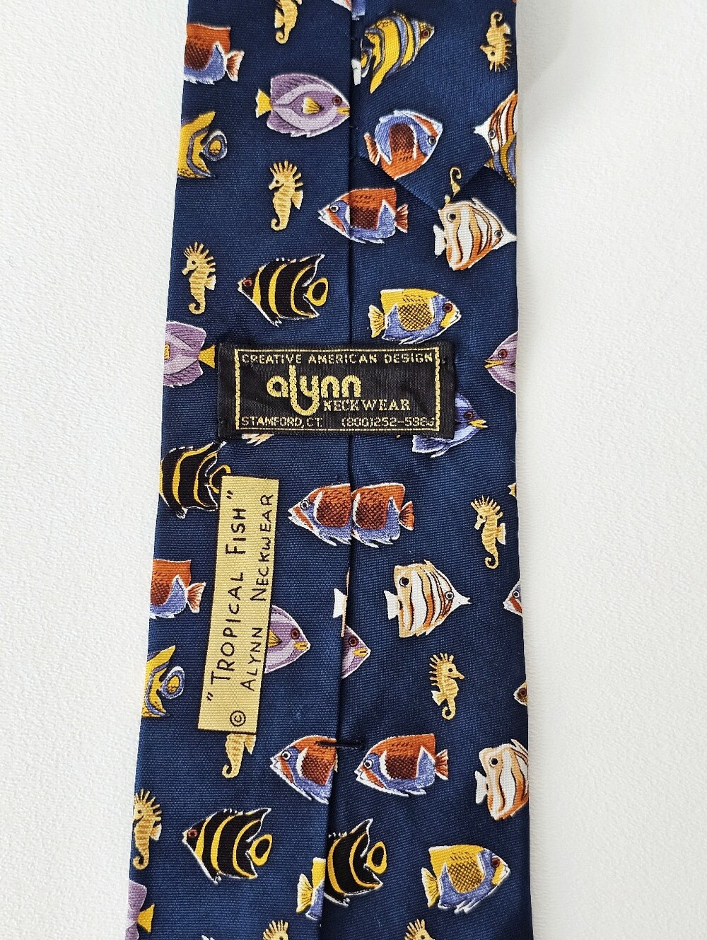 Vintage Alynn Tropical Fish Silk Necktie Navy Blue Aquarium Novelty Tie - Picture 6 of 9